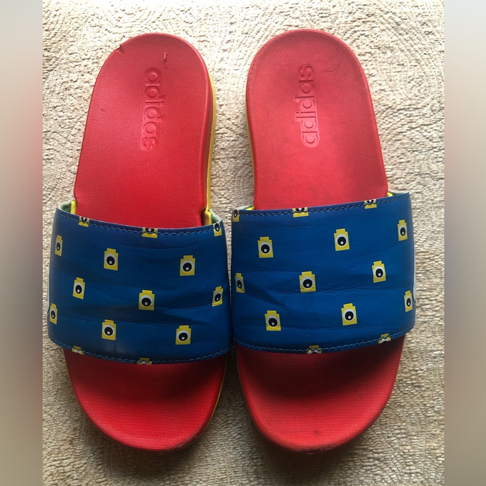 Adidas unisex-youth Slide Sandal Size 3